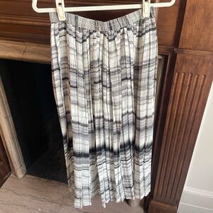 Club Monaco Monochrome Patterned Midi Skirt Black & White 4